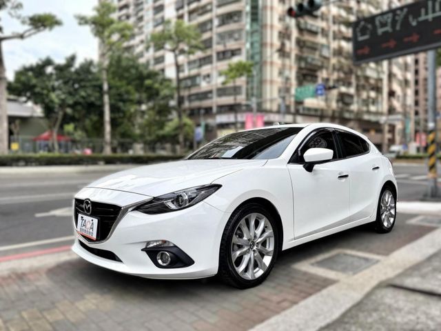 Mazda  Mazda3 Mazda 3 5D 2015款 2.0頂級型   第1張相片
