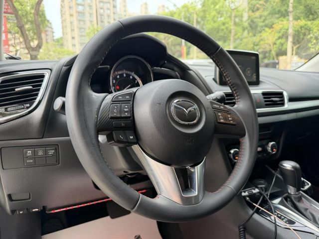 Mazda  Mazda3 Mazda 3 5D 2015款 2.0頂級型   第5張相片
