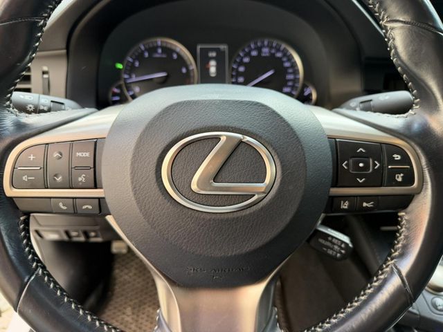 Lexus  ES200 Lexus ES 2016款 200 豪華版   第12張相片