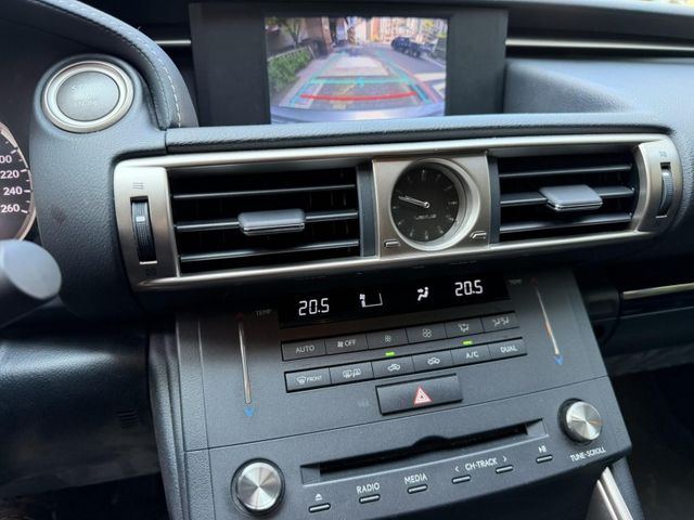 Lexus  IS  第4張相片