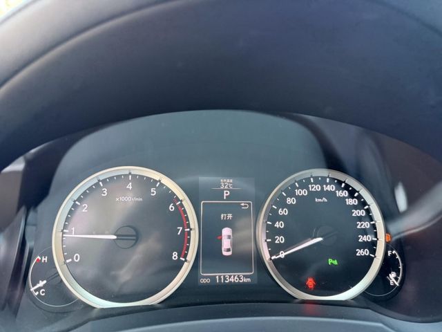 Lexus  IS  第6張相片