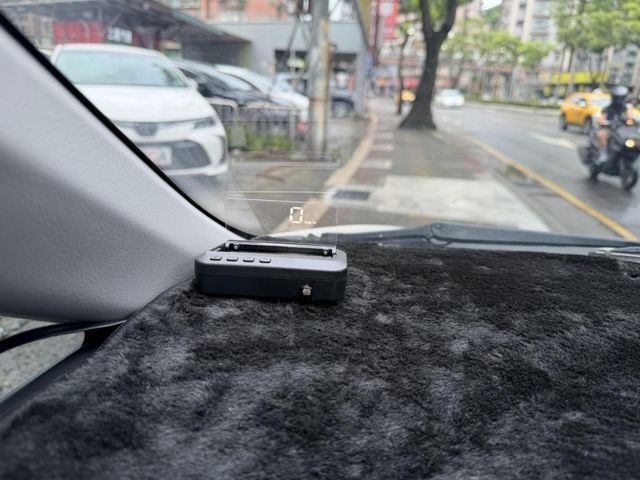 Mitsubishi  Colt Plus  第11張相片