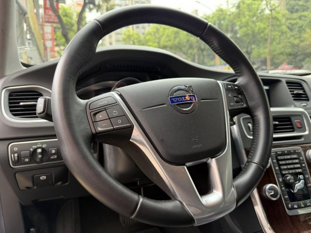 Volvo  S60  第7張相片