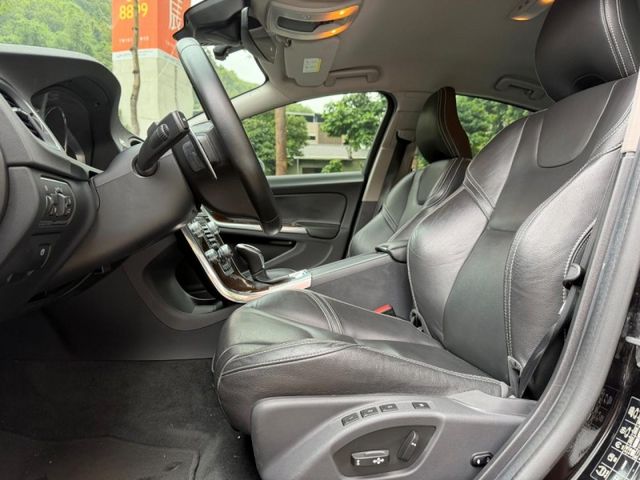 Volvo  S60  第13張相片