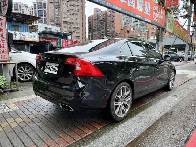 Volvo  S60  第15張相片