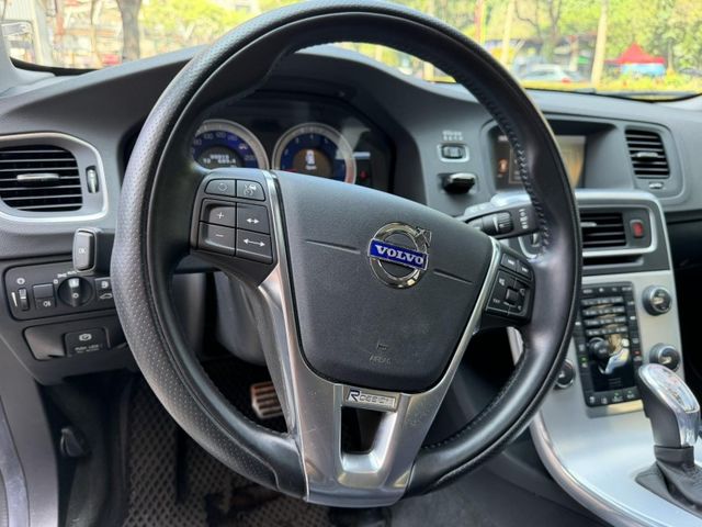 Volvo  V60  第7張相片