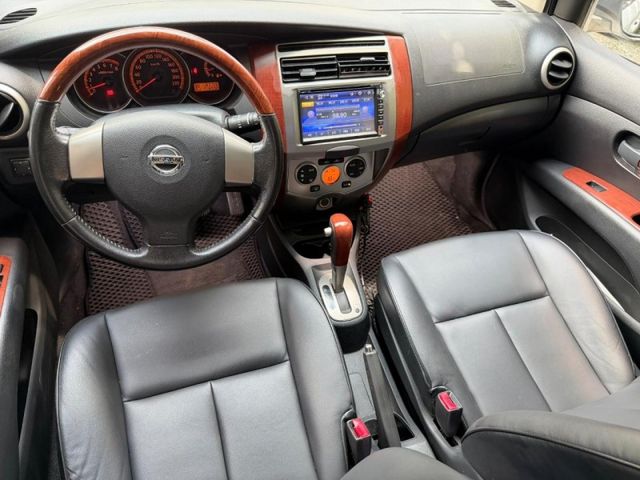 Nissan  Grand Livina Nissan Grand Livina 2013款 1.8 B   第10張相片