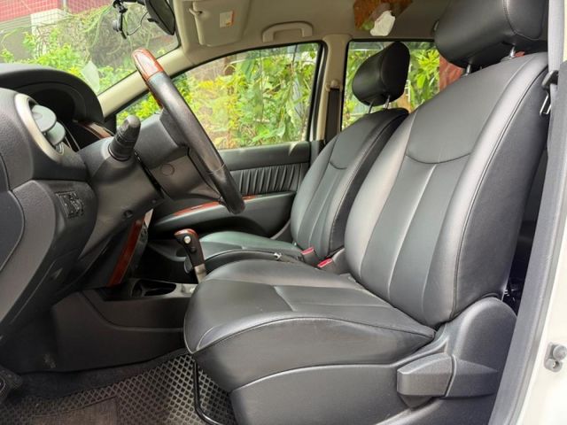 Nissan  Grand Livina Nissan Grand Livina 2013款 1.8 B   第14張相片