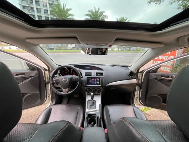 Mazda  Mazda3  第4張相片