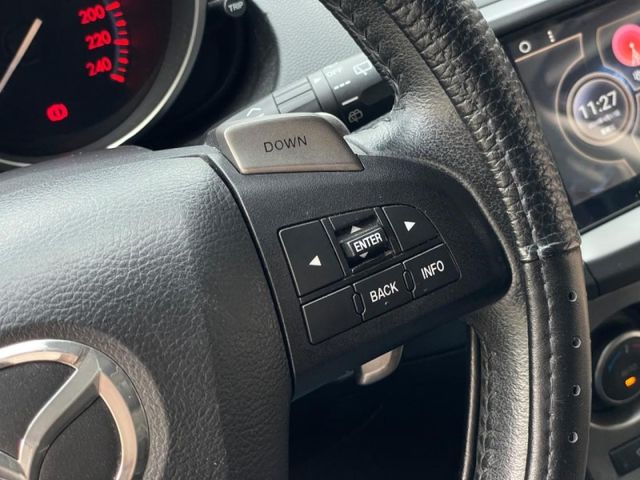 Mazda  Mazda3  第8張相片