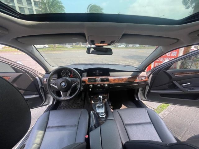 BMW/ 寶馬  5 SERIES  520d  第6張相片