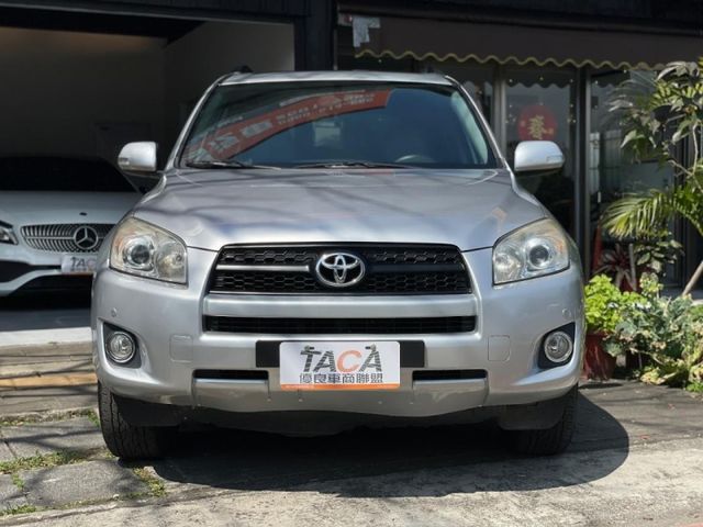 Toyota  RAV4  第3張相片