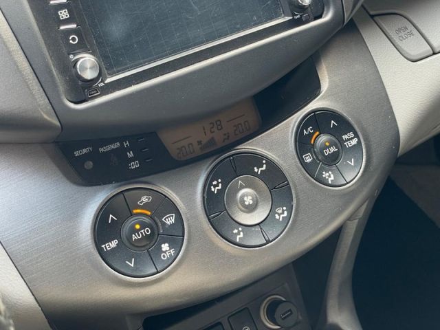 Toyota  RAV4  第6張相片