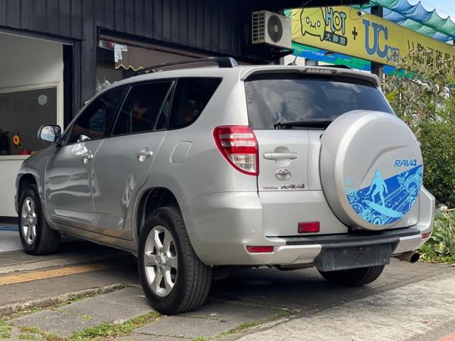 Toyota  RAV4  第13張相片