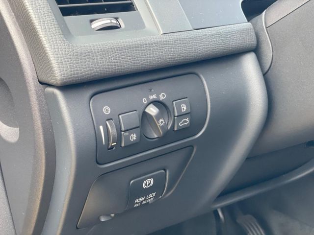 Volvo  XC60  第12張相片