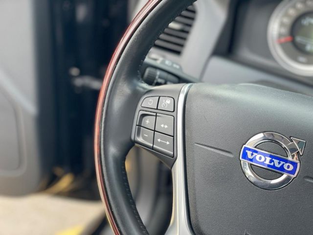 Volvo  XC60  第13張相片
