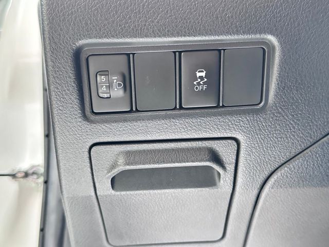 Toyota  Yaris  第6張相片