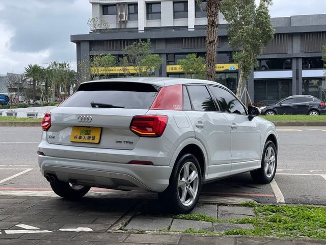 Audi  Q2  第4張相片