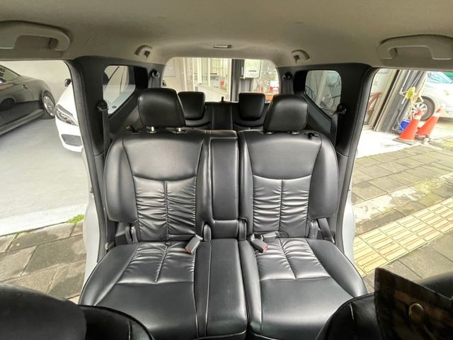 Nissan  Livina  第18張相片