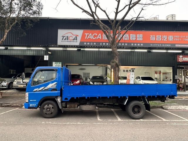 Mitsubishi  Canter  第10張相片