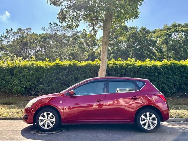 Nissan  Tiida  第4張相片