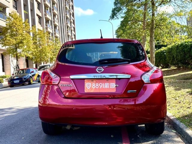 Nissan  Tiida  第17張相片