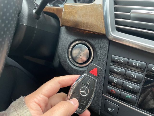 Mercedes-Benz/賓士   E-CLASS  E350  第4張相片