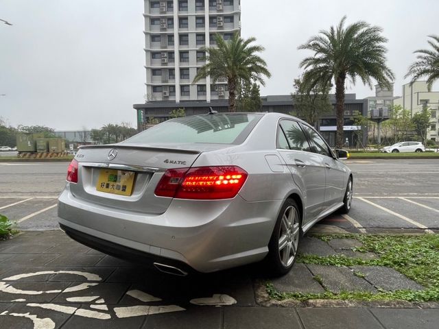 Mercedes-Benz/賓士   E-CLASS  E350  第12張相片