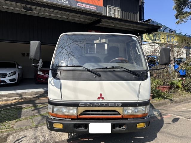 Mitsubishi  Canter  第1張相片