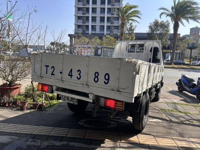 Mitsubishi  Canter  第5張相片