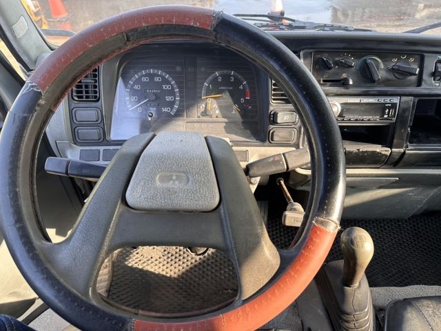 Mitsubishi  Canter  第8張相片