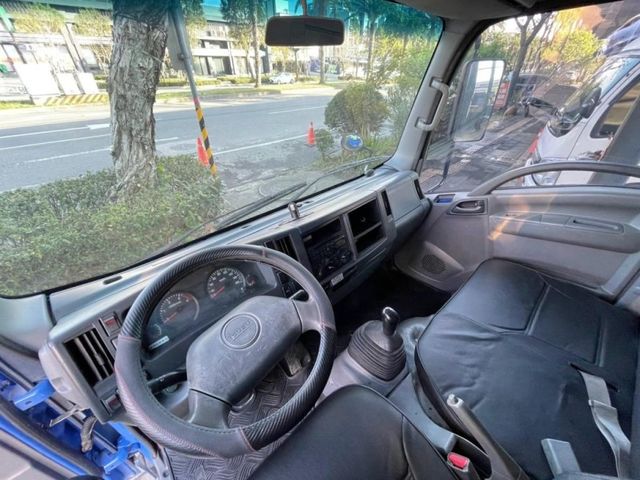 Isuzu  Elf(一路發)  第5張相片