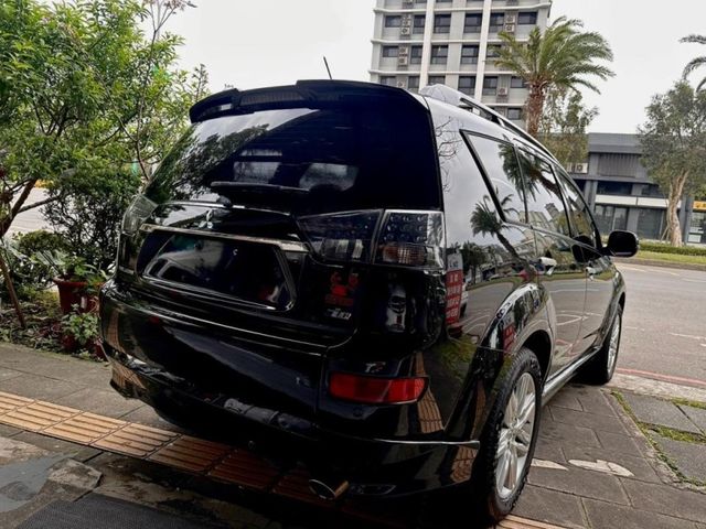 Mitsubishi  Outlander  第17張相片