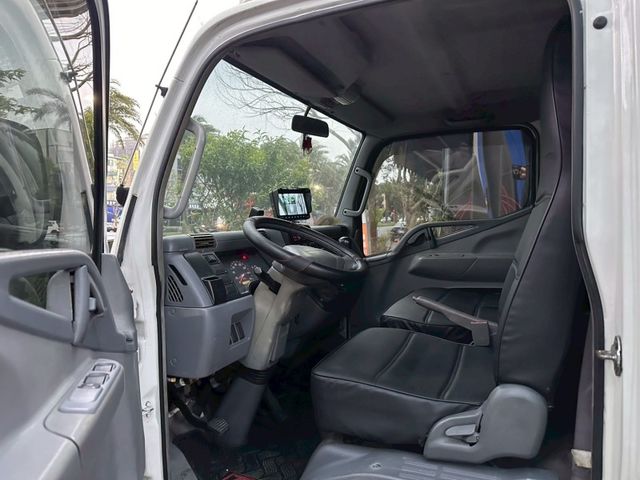 Mitsubishi  Canter  第4張相片
