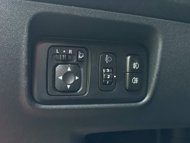 Mitsubishi  Colt Plus  第10張相片