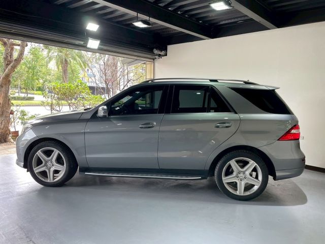 Mercedes-Benz/賓士   ML-CLASS  ML350  第7張相片