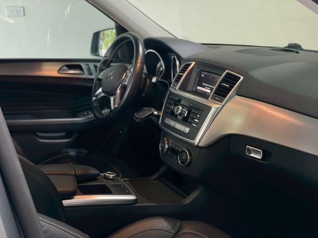 Mercedes-Benz/賓士   ML-CLASS  ML350  第15張相片