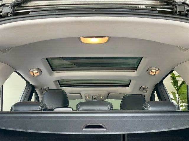 Mercedes-Benz/賓士   ML-CLASS  ML350  第17張相片