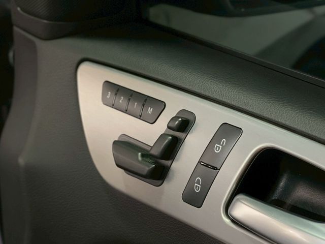 Mercedes-Benz/賓士   ML-CLASS  ML350  第19張相片