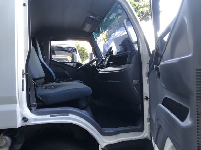 Mitsubishi  Fuso  第2張相片