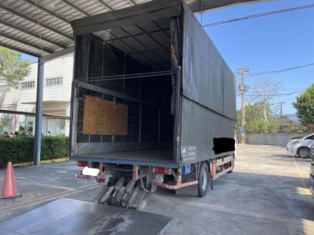 Mitsubishi  Fuso  第12張相片