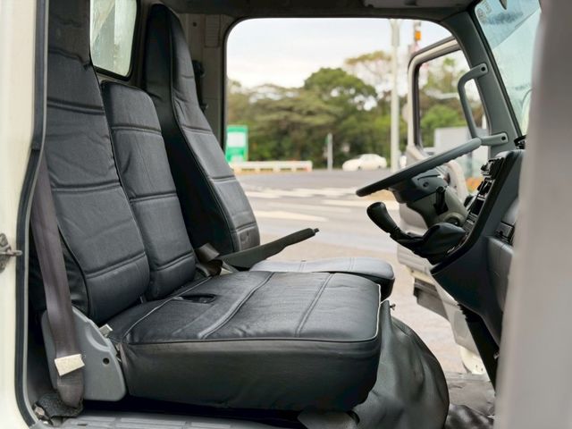 Mitsubishi  Canter  第5張相片