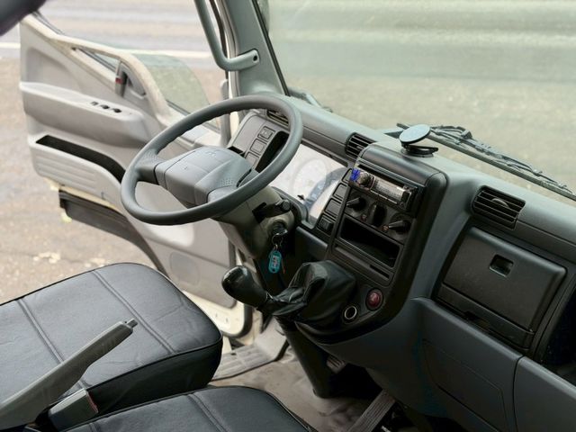 Mitsubishi  Canter  第7張相片