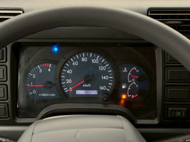 Mitsubishi  Canter  第10張相片