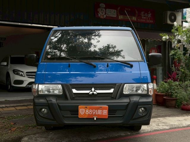 Mitsubishi  Delica 2017得利卡木床手排.原鈑.里程  第3張相片