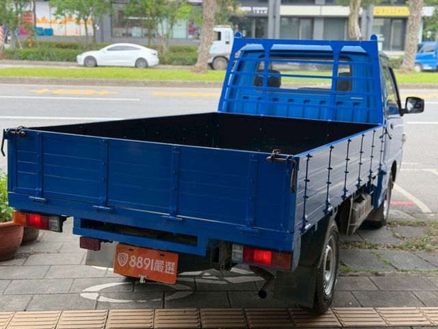 Mitsubishi  Delica 2017得利卡木床手排.原鈑.里程  第7張相片