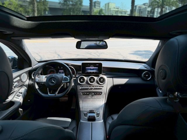 Mercedes-Benz/賓士   C-CLASS  第14張相片