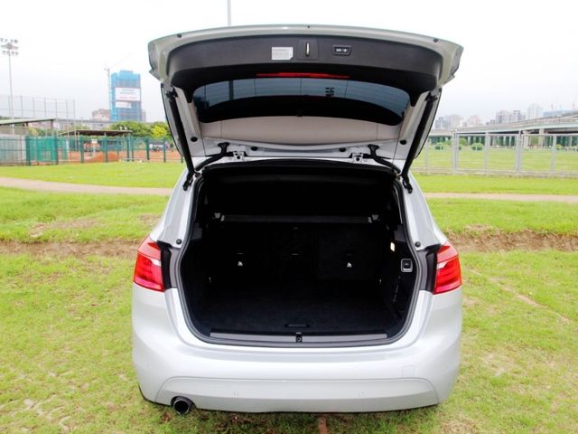 BMW/ 寶馬  2 SERIES  218i  第11張相片