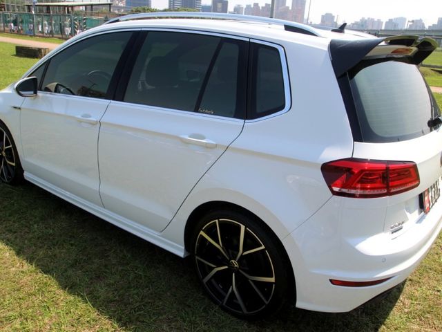 Volkswagen 福斯  Golf  第10張相片