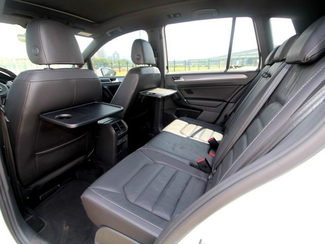Volkswagen 福斯  Golf  第15張相片